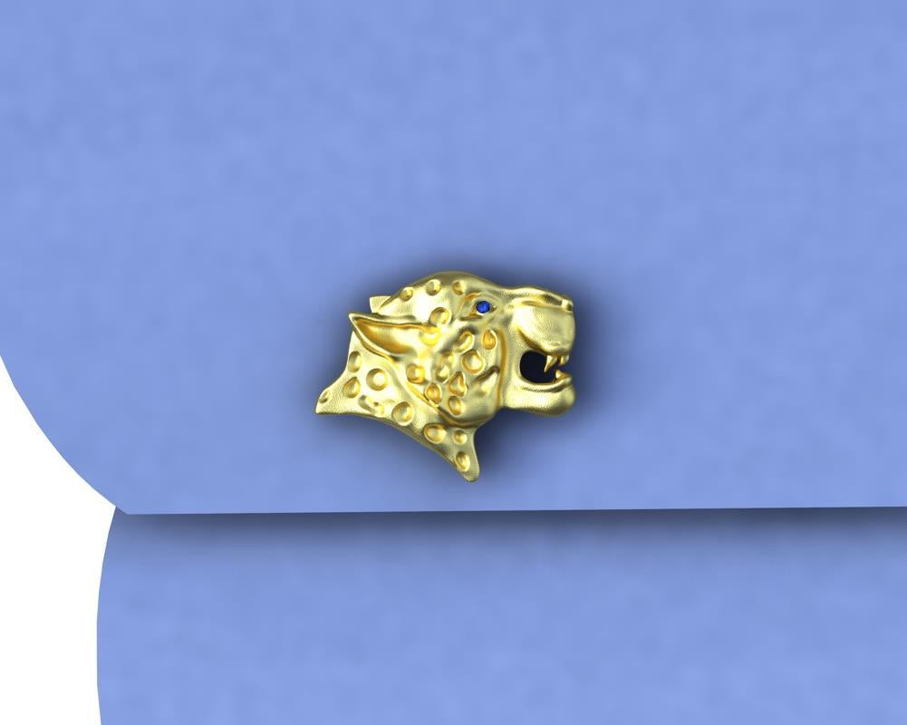 18 Karat Yellow Gold Sapphire Leopard Cufflinks In New Condition For Sale In New York, NY