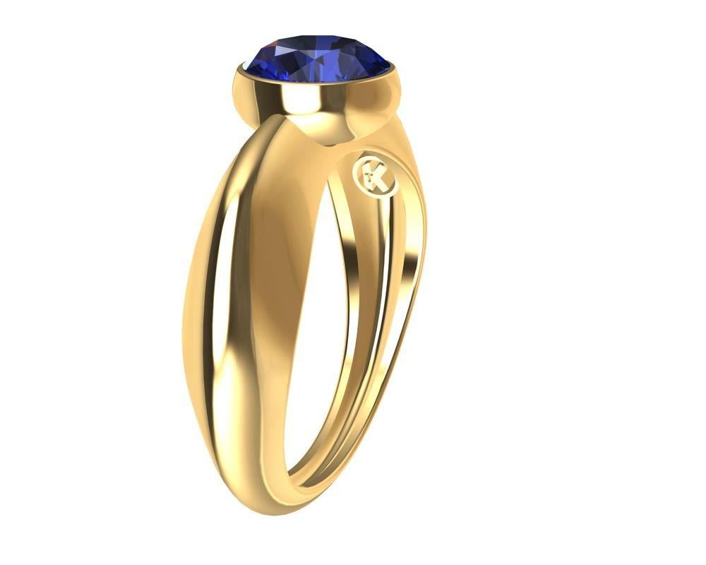 For Sale:  18 Karat Yellow Gold 1.4 Carat Blue Sapphire Sculpture Ring 5