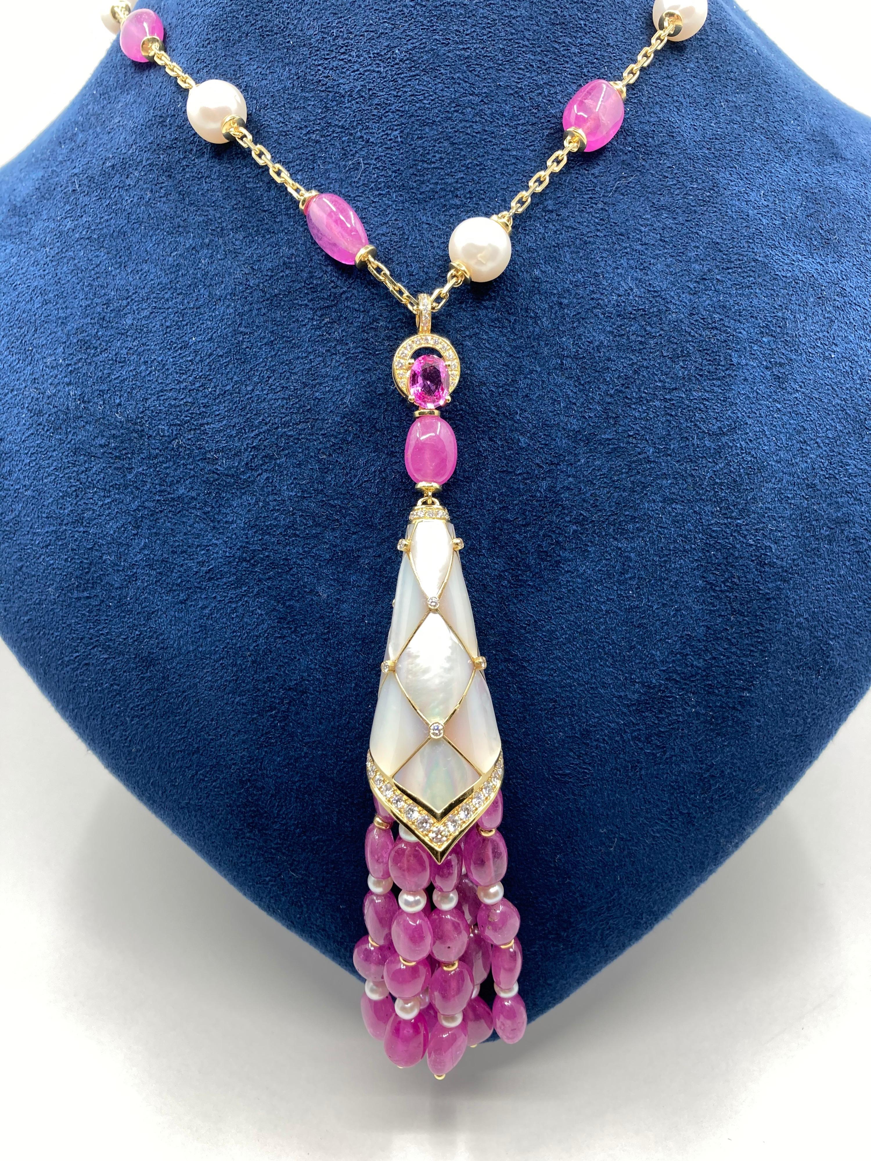 Brilliant Cut 18 Karat Yellow Gold Sapphires and Diamonds Italian Necklace For Sale