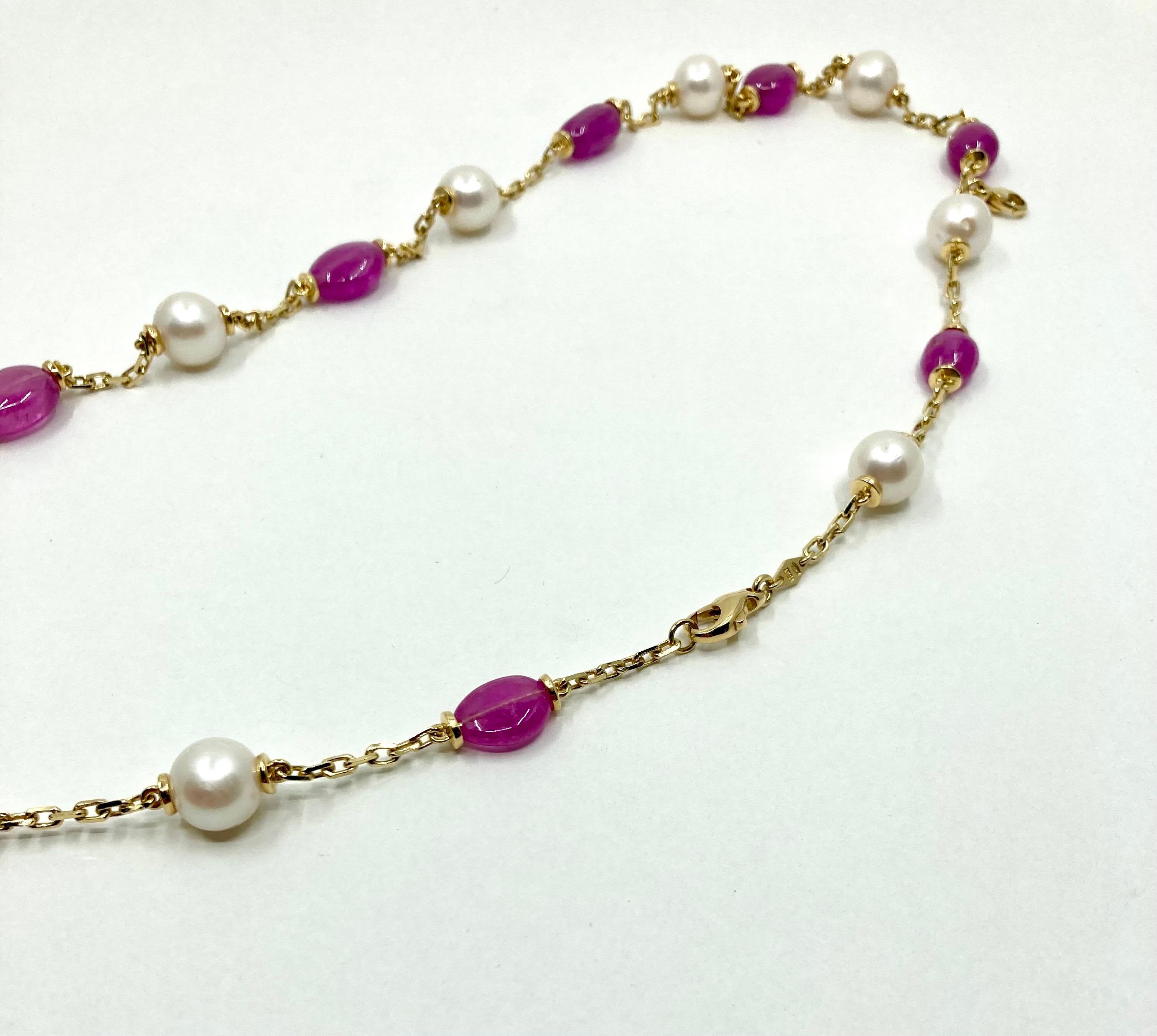 18 Karat Yellow Gold Sapphires and Diamonds Italian Necklace For Sale 1