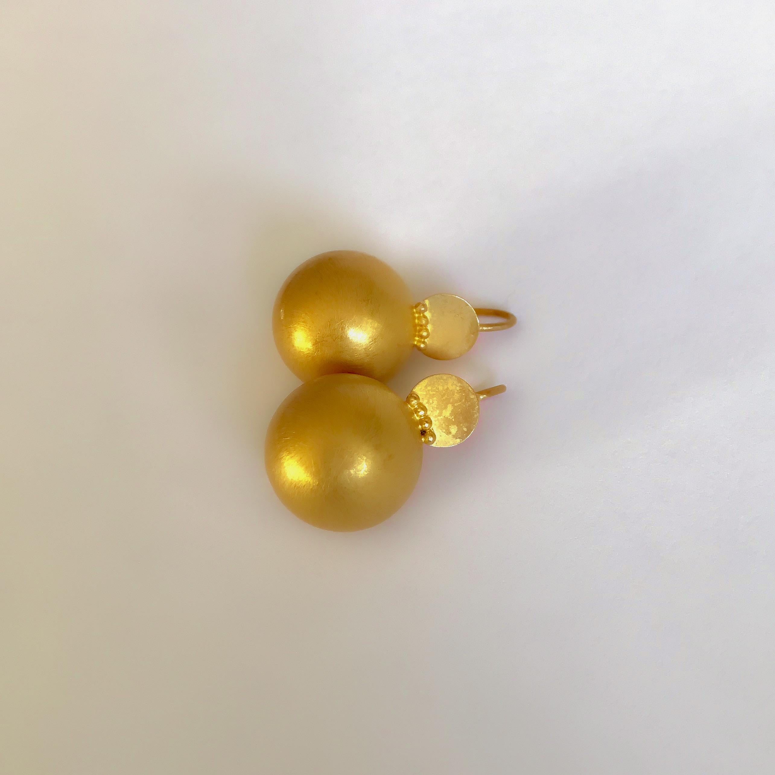 Women's Handmade 18 Karat Solid Yellow Gold Satin Finish Hook Drop Earrings For Sale