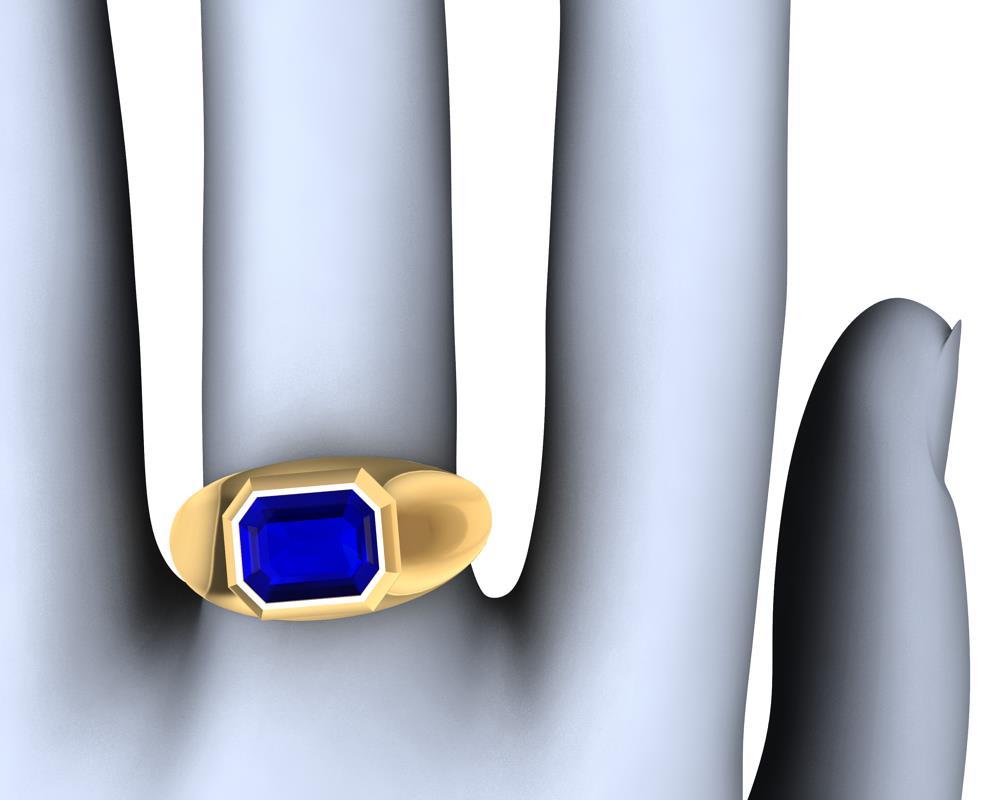 For Sale:  18 Karat Yellow Gold Sculpture Ring with 2.54 Carat Emerald Cut Blue Sapphire 5