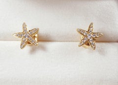 18 Karat Yellow Gold Sea Star Earrings with White Diamonds