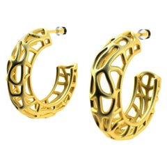 18 Karat Yellow Gold Seaweed Hoop Earrings