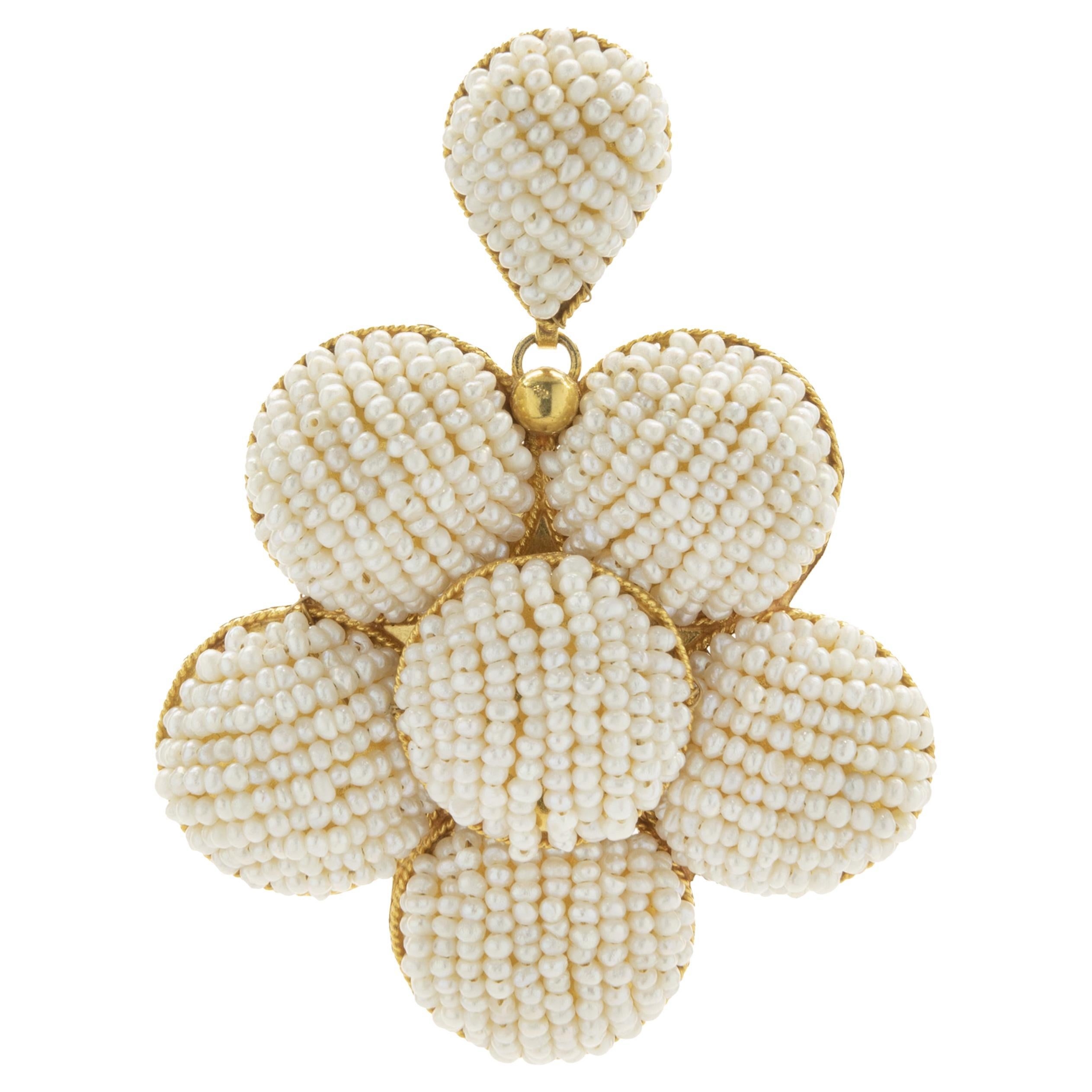 Pendentif fleur en or jaune 18 carats et perles de rocaille