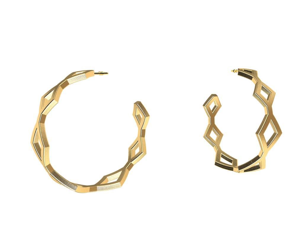 18 Karat Yellow Gold Seven Rhombus Hoops In New Condition For Sale In New York, NY