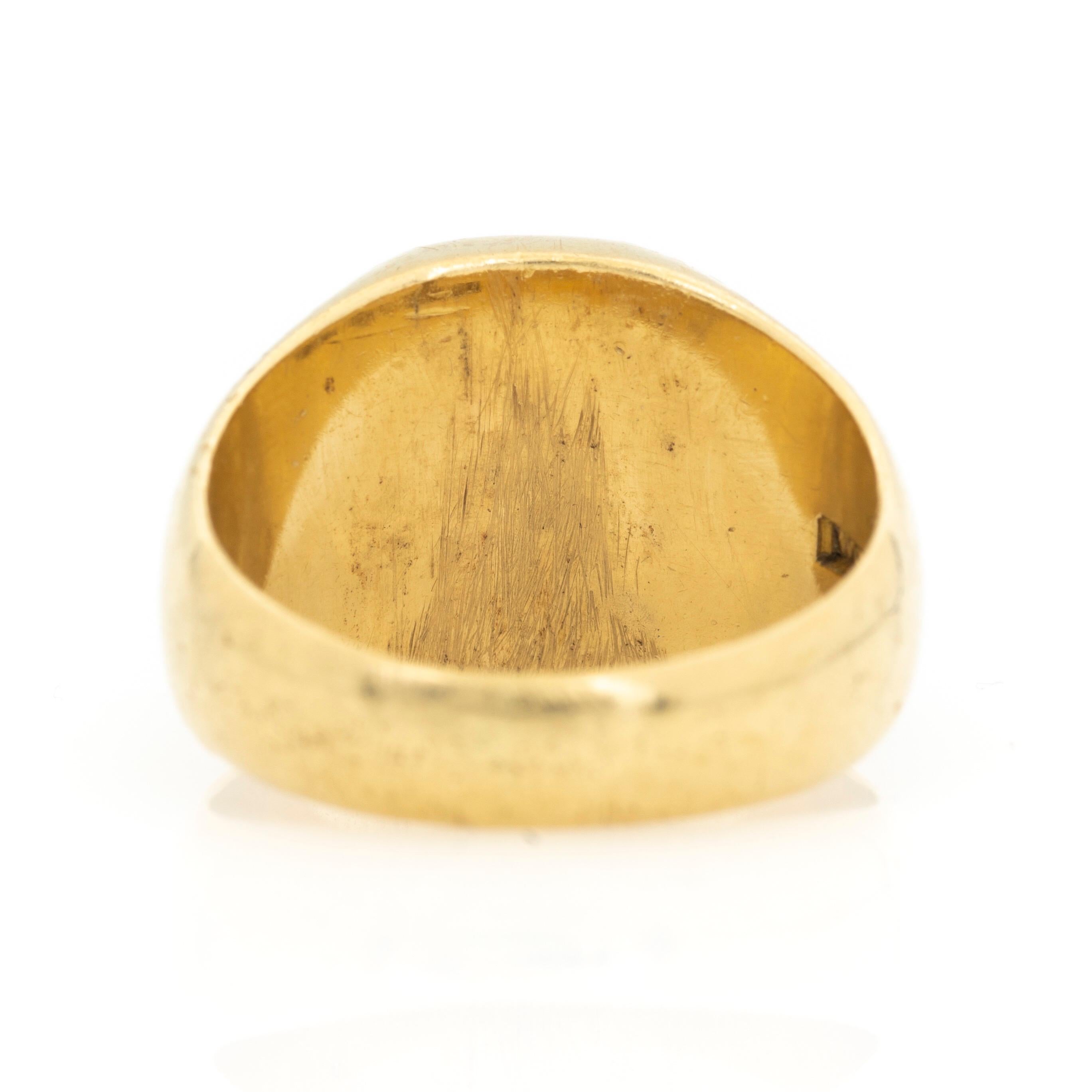 A wonderful 18 Karat yellow gold signet ring made by the esteemed jewelers of the House of BOLIN in the early 20th Century

Currently a size 6 but can be sized.
12 grams