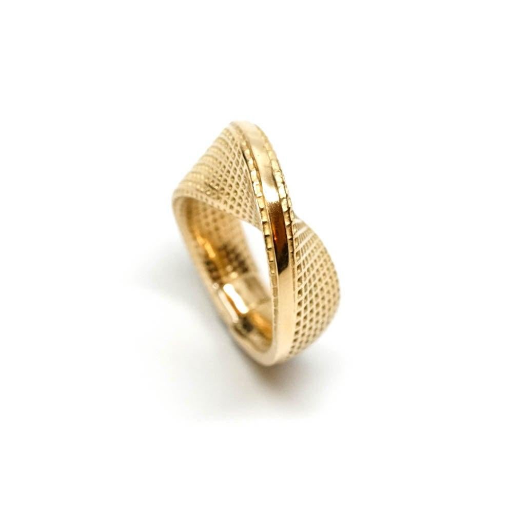 For Sale:  18 Karat Yellow Gold Slim Mobius Ring, Line Model 3