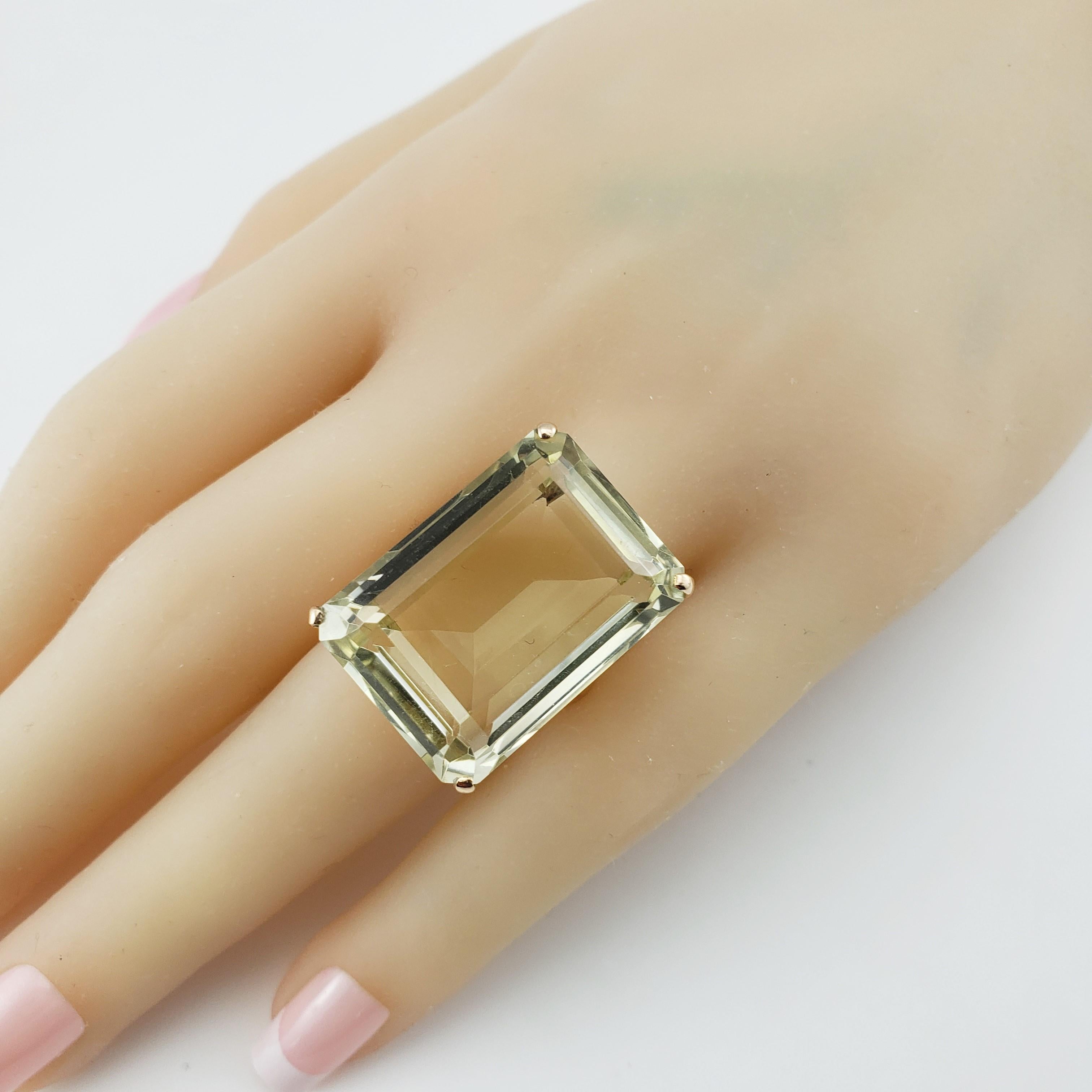 18 Karat Yellow Gold Smoky Quartz Ring  For Sale 3