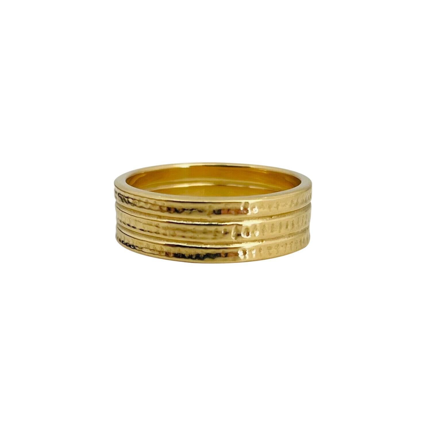 18k Yellow Gold 11.6g Solid 7.5mm Ribbed Band Ring Jane Koplewitz Size 11.5

Condition:  Excellent Condition, Professionally Cleaned and Polished
Metal:  18k Gold (Marked, and Professionally Tested)
Weight:  11.6g
Width:  7.5mm
Size	: 