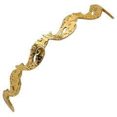 18 Karat Yellow Gold Solid Vintage Pair of Fish Design Bangle Bracelet