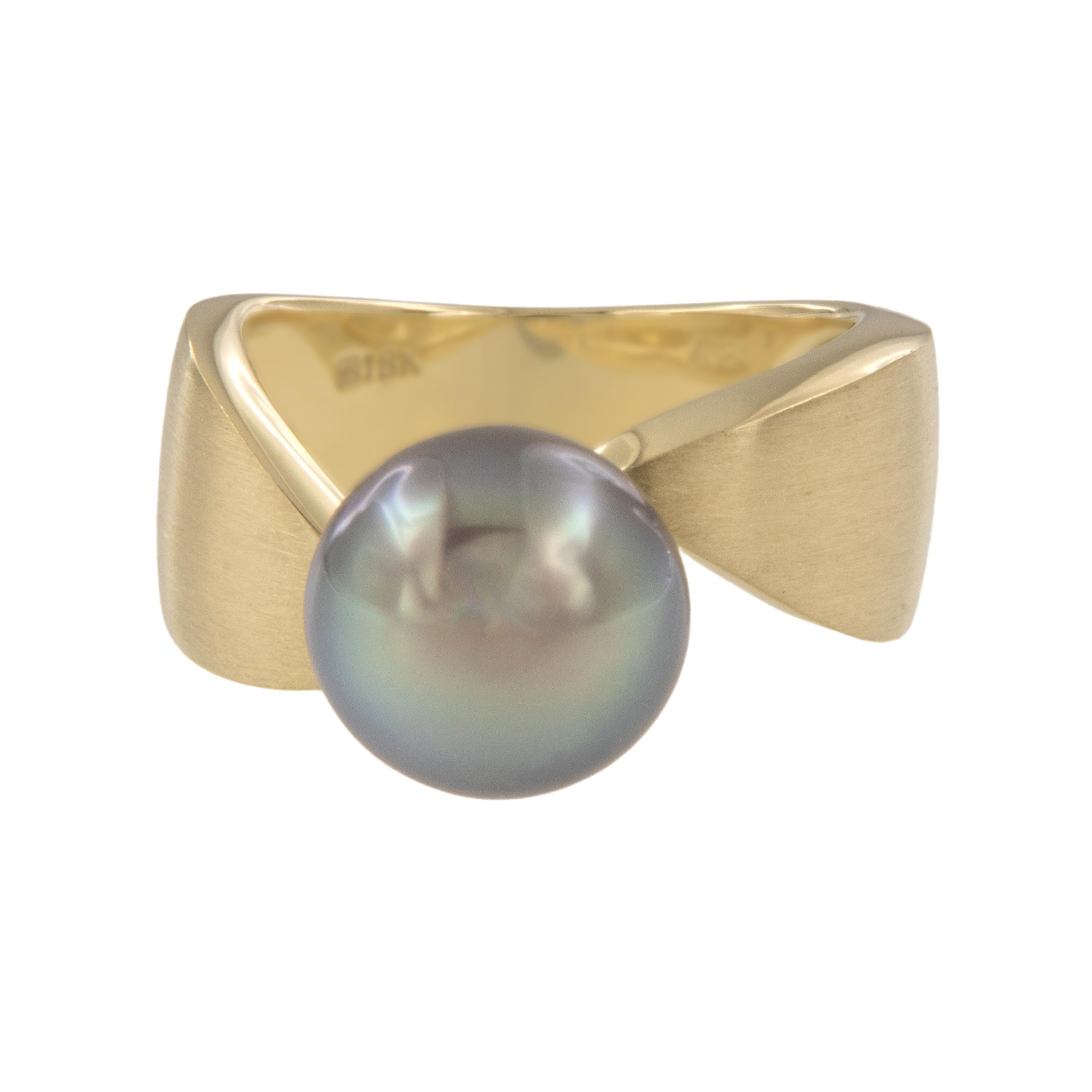 Bague en or jaune 18 carats solitaire 10.7mm perle de Tahiti