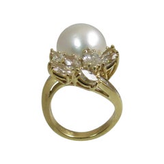 Vintage 18 Karat Yellow Gold South Sea Pearl and Diamond Ring