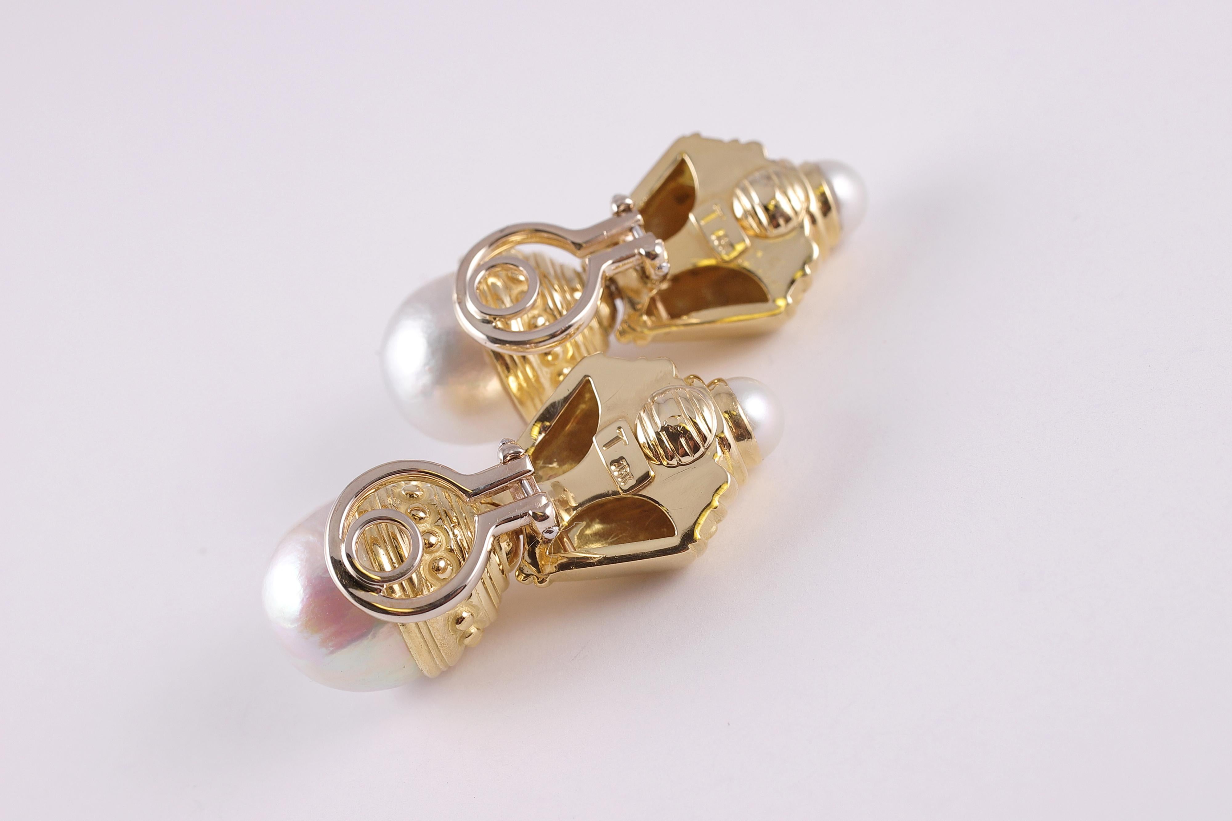 18 Karat Yellow Gold South Sea Pearl Earrings 1