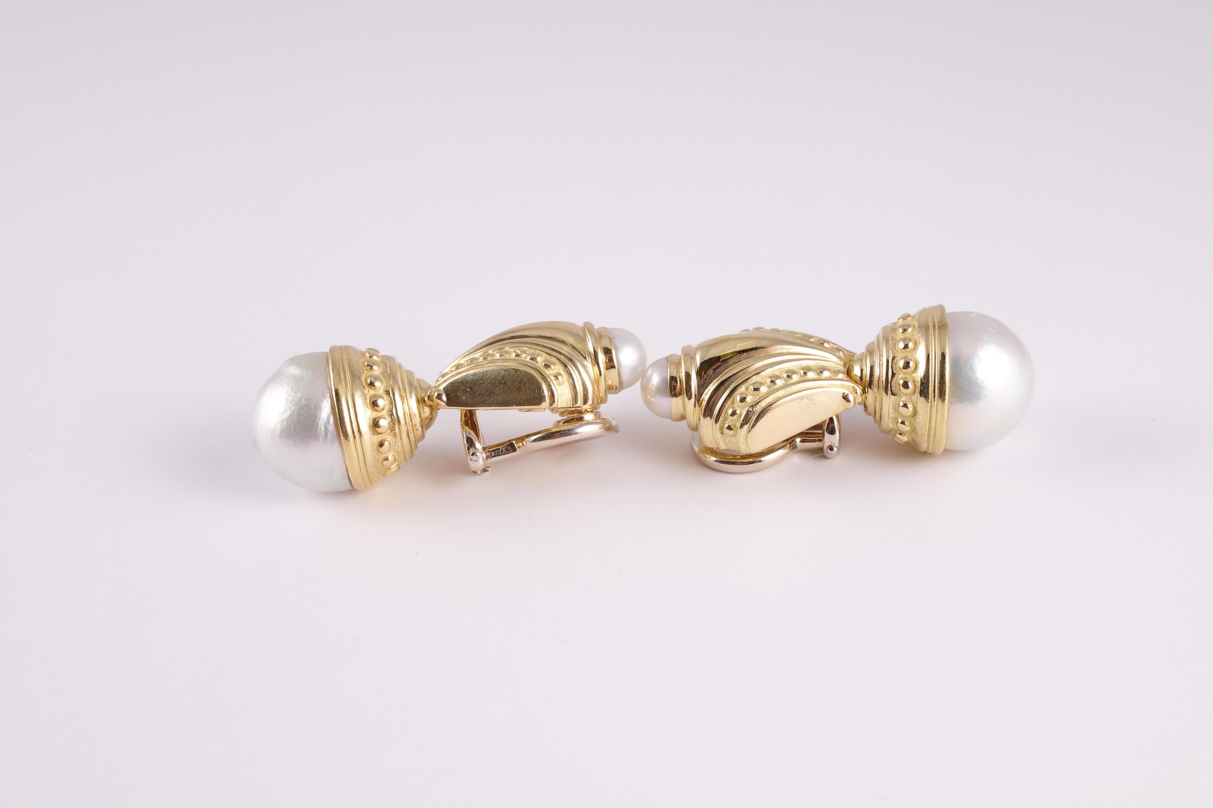 18 Karat Yellow Gold South Sea Pearl Earrings 2
