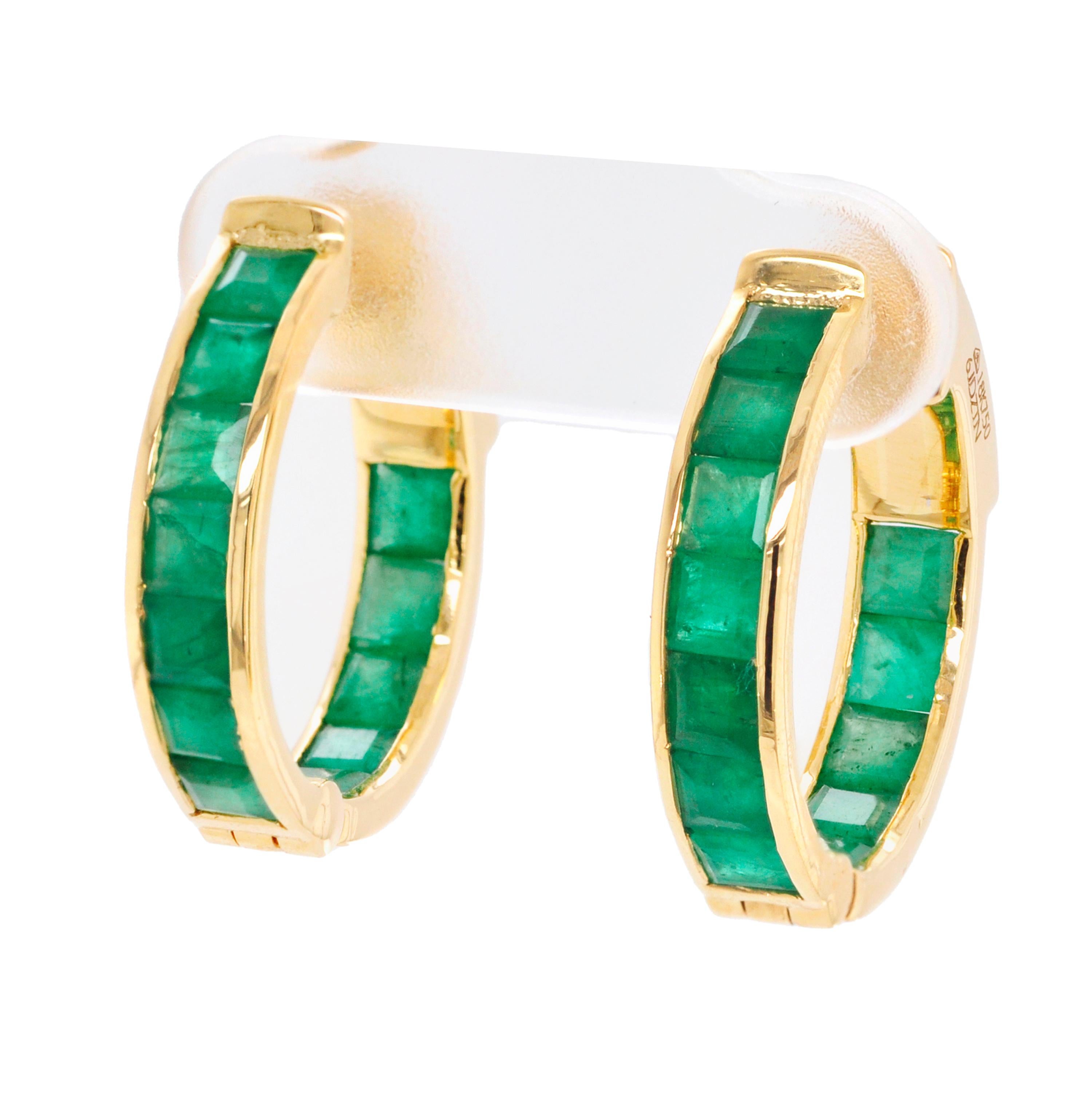 Women's 18 Karat Yellow Gold Square 3.22 Carat Natural Brazilian Emerald Hoops Earrings For Sale