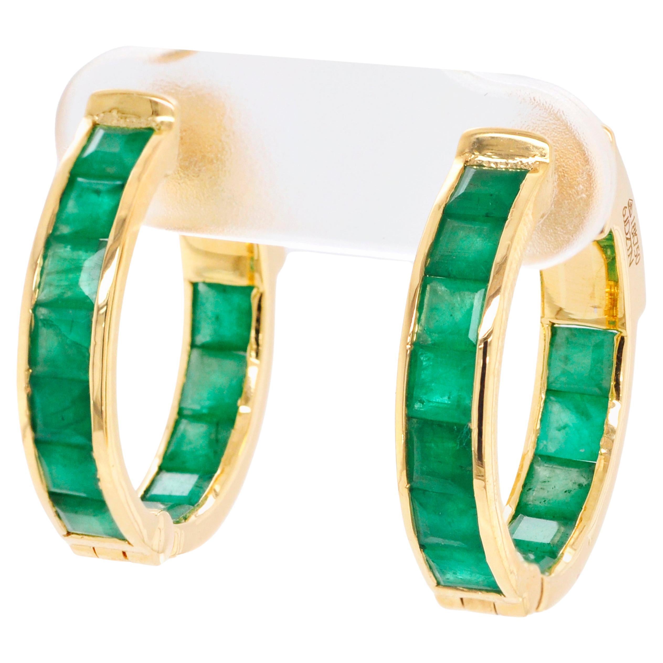 18 Karat Yellow Gold Square 3.22 Carat Natural Brazilian Emerald Hoops Earrings For Sale