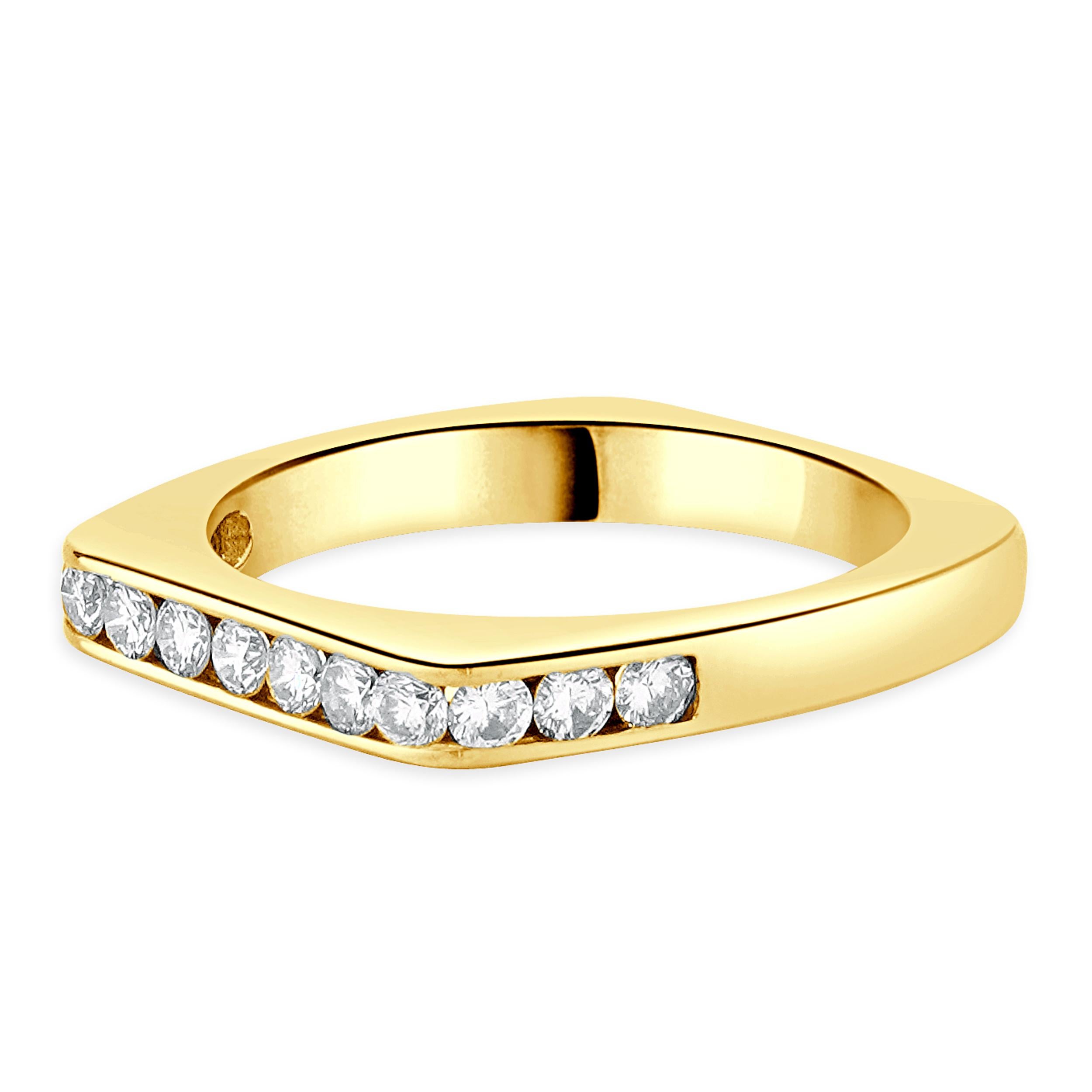 Designer: custom
Material: 18K yellow gold
Diamond: 13 round brilliant = 0.40cttw
Color: G
Clarity: VS2
Ring size: 7.25 (please allow two additional shipping days for sizing requests)
Weight: 5.22 grams