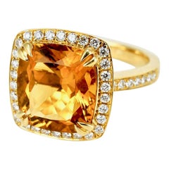 18 Karat Yellow Gold Square Citrine Diamond Ring