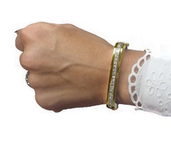 18 Karat Yellow Gold Square Diamond Bangle Bracelet