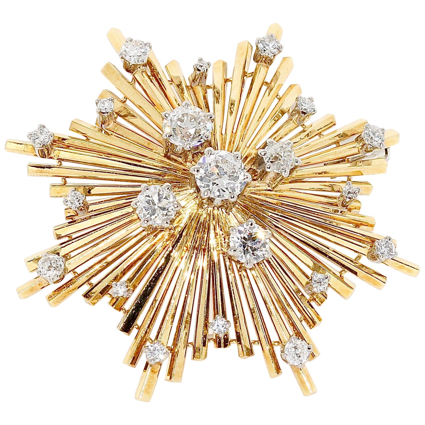 18 Karat Yellow Gold "Star" Brooch, with Diamonds