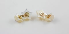 18 Karat Yellow Gold Star Mother of Pearl Ruby Cabochon Cufflinks
