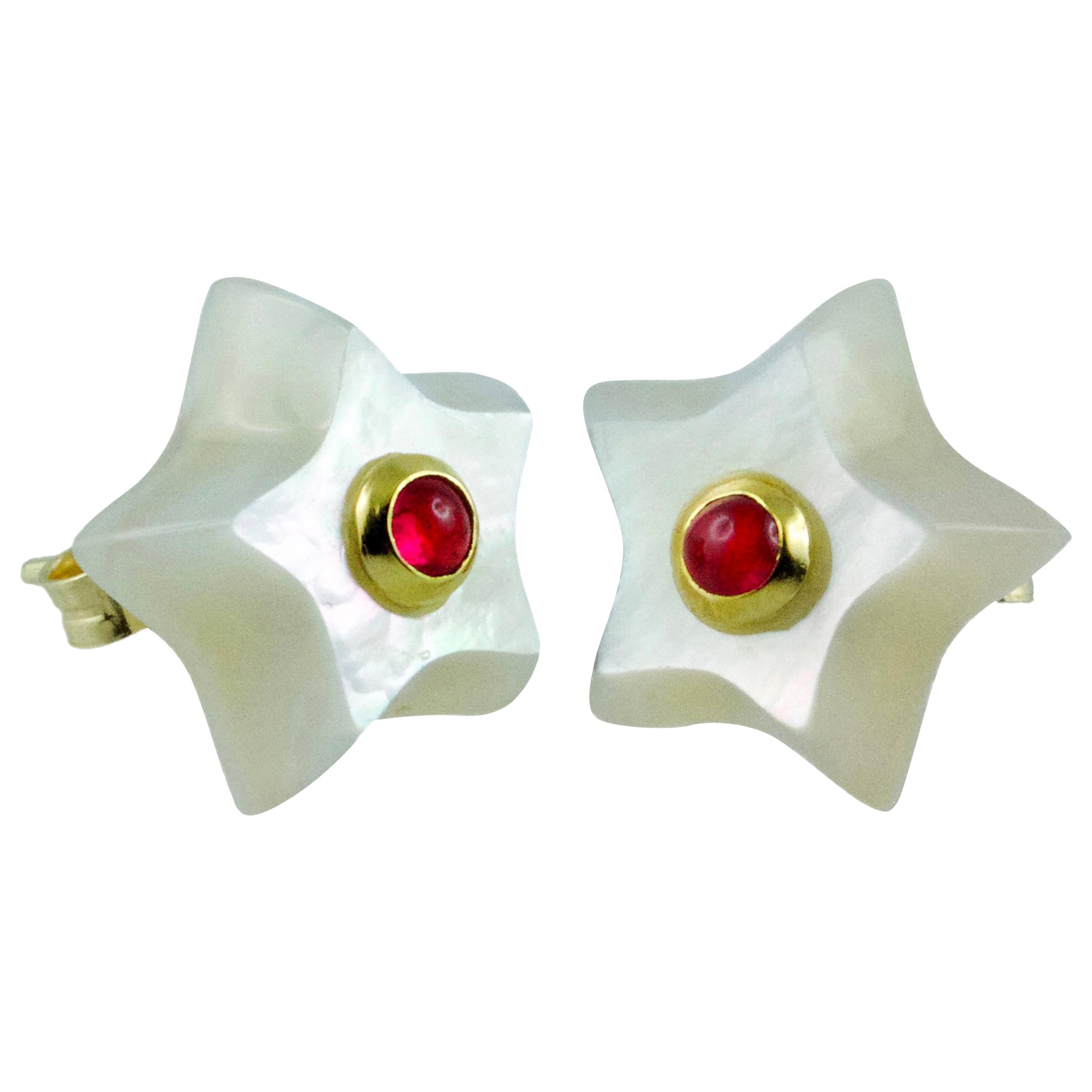 18 Karat Yellow Gold Stars Mother of Pearl and Rubies Stud Earrings For Sale