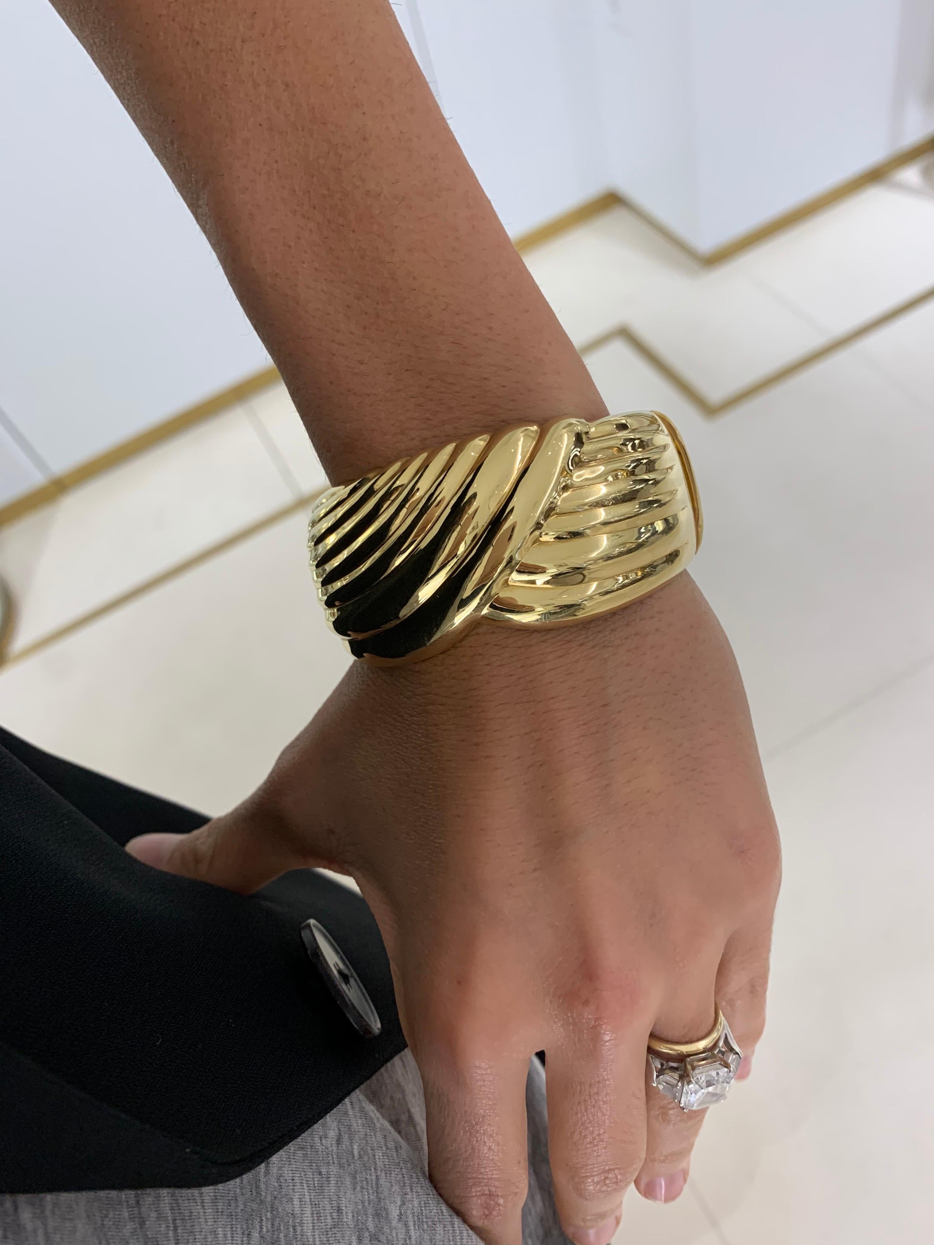 Women's or Men's 18 Karat Yellow Gold Swirl Cuff Bracelet