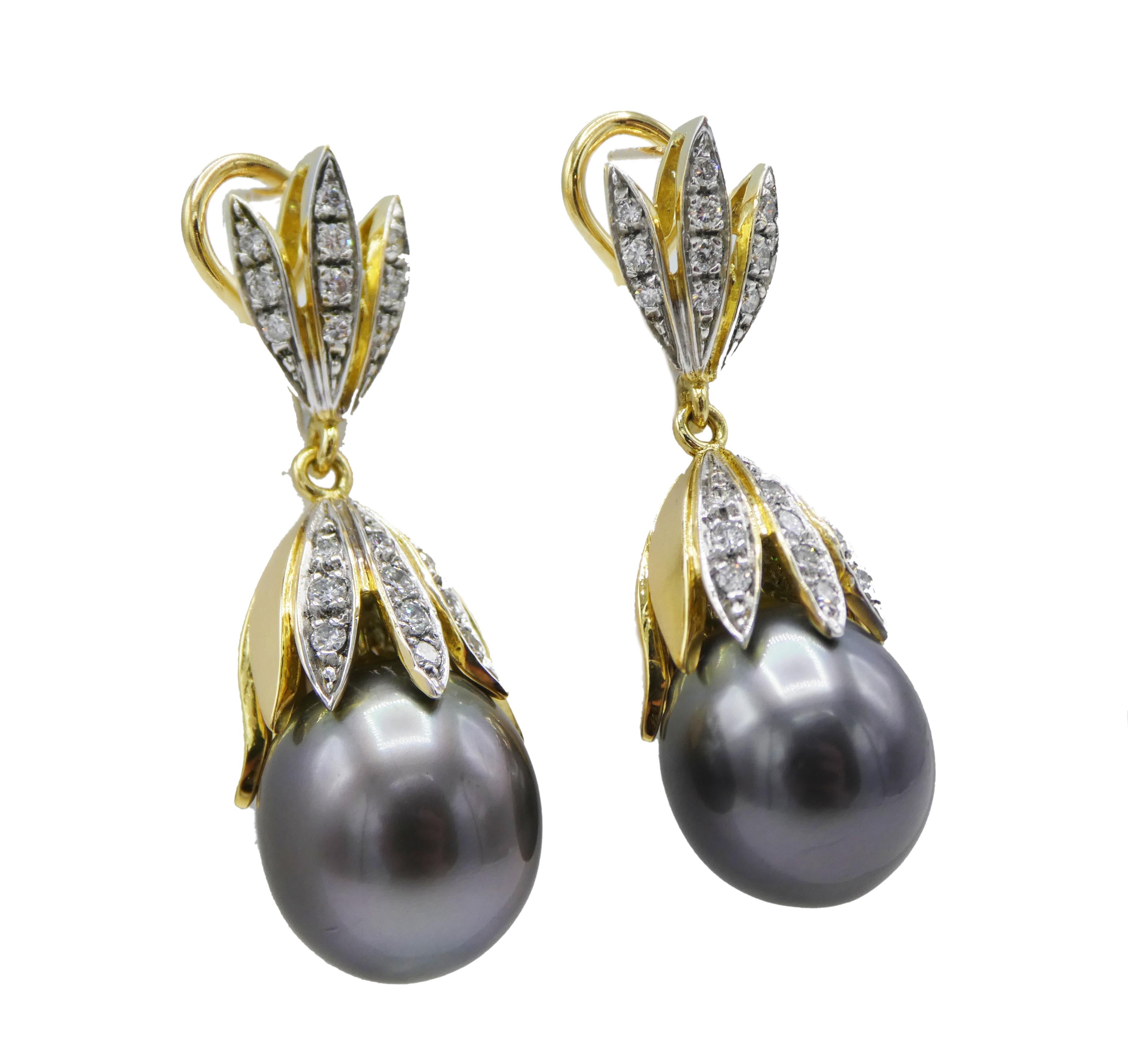 Round Cut 18 Karat Yellow Gold Tahitian Pearl and Diamond Dangle Drop Earrings