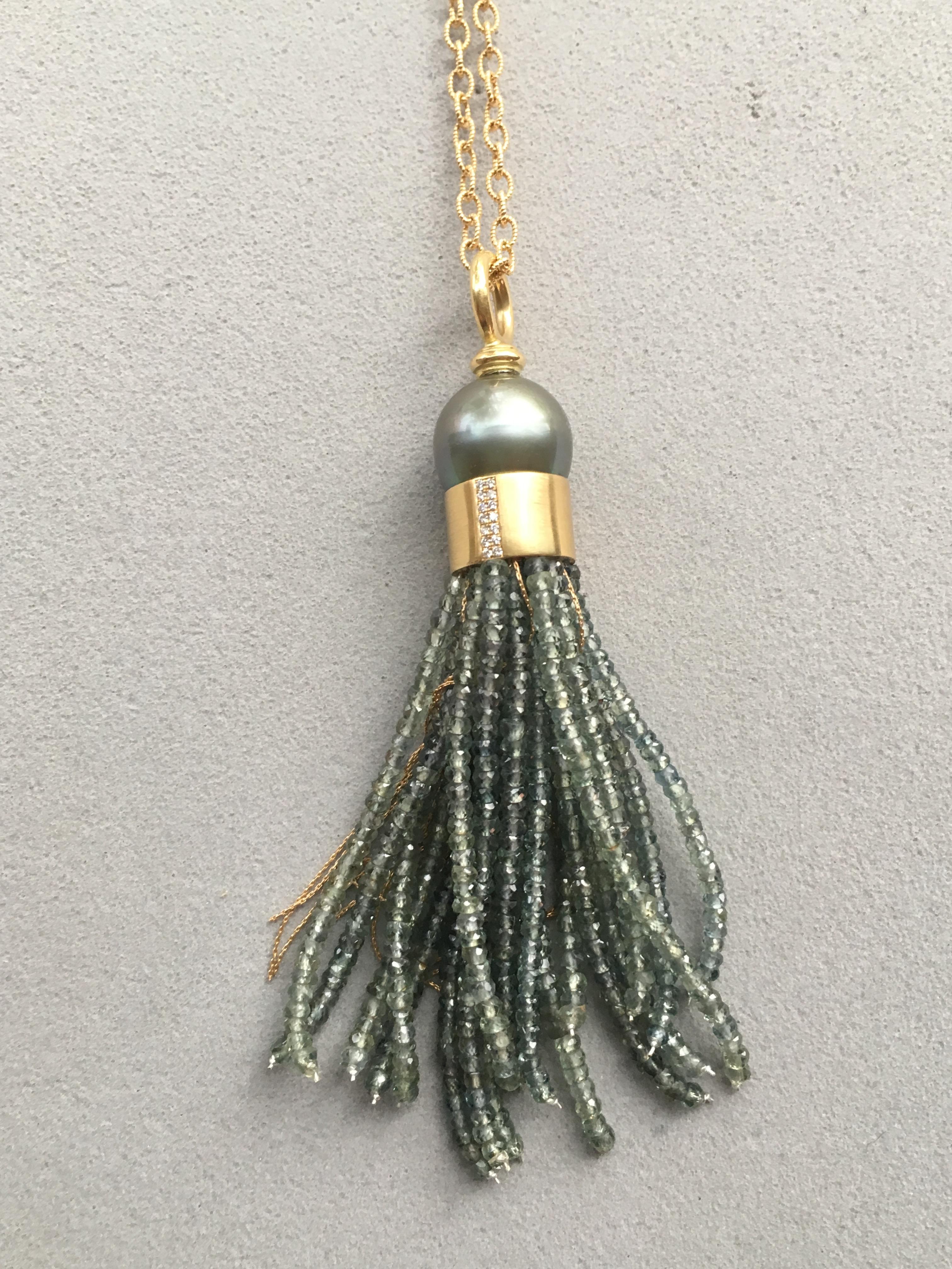 Contemporary 18 Karat Yellow Gold Tahitian Pearl Green Sapphire Tassel Necklace For Sale