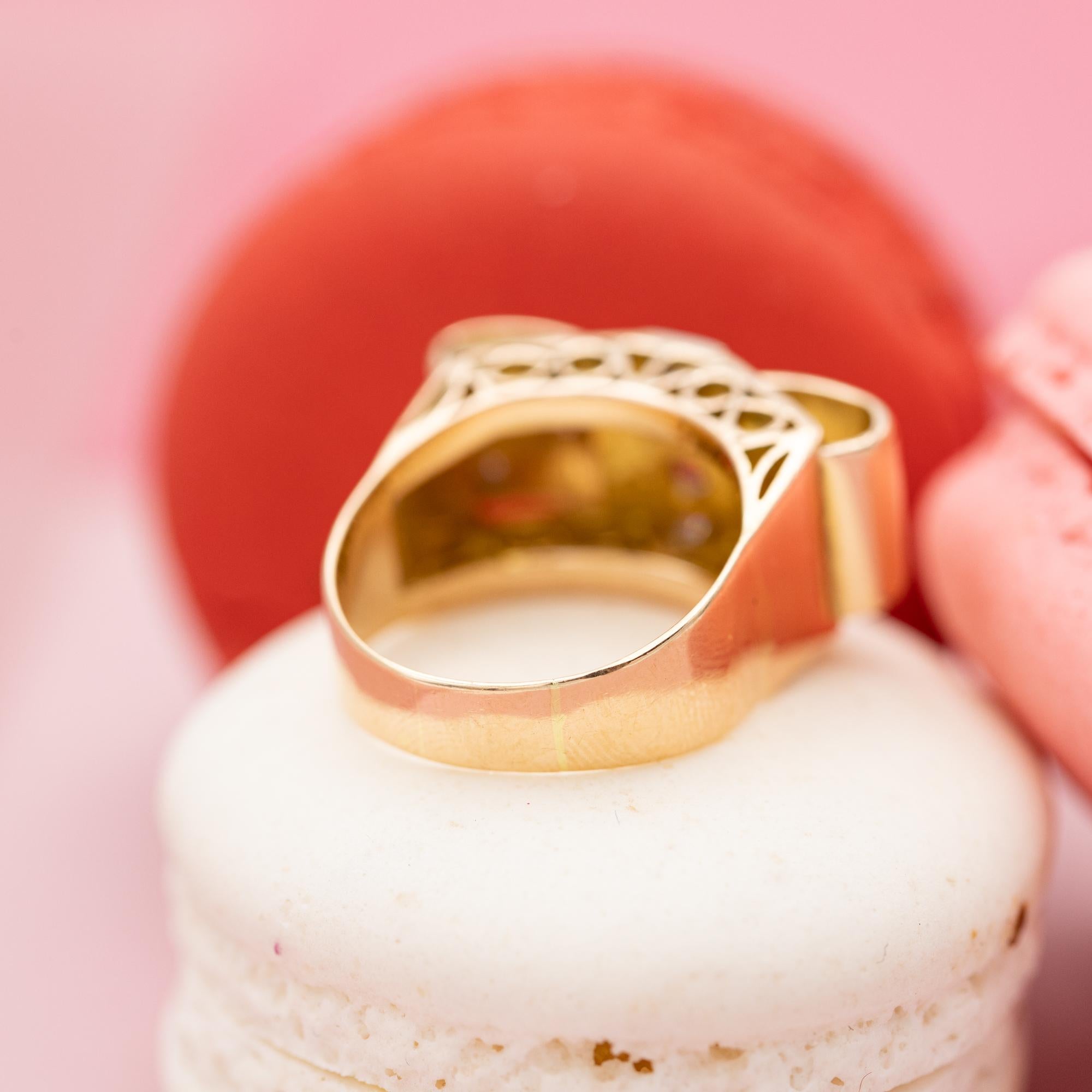 18 karat yellow gold tank ring - rose cut diamond - Retro bow ring with stars 3