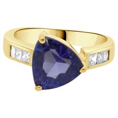 18 Karat Yellow Gold Tanzanite and Diamond Ring