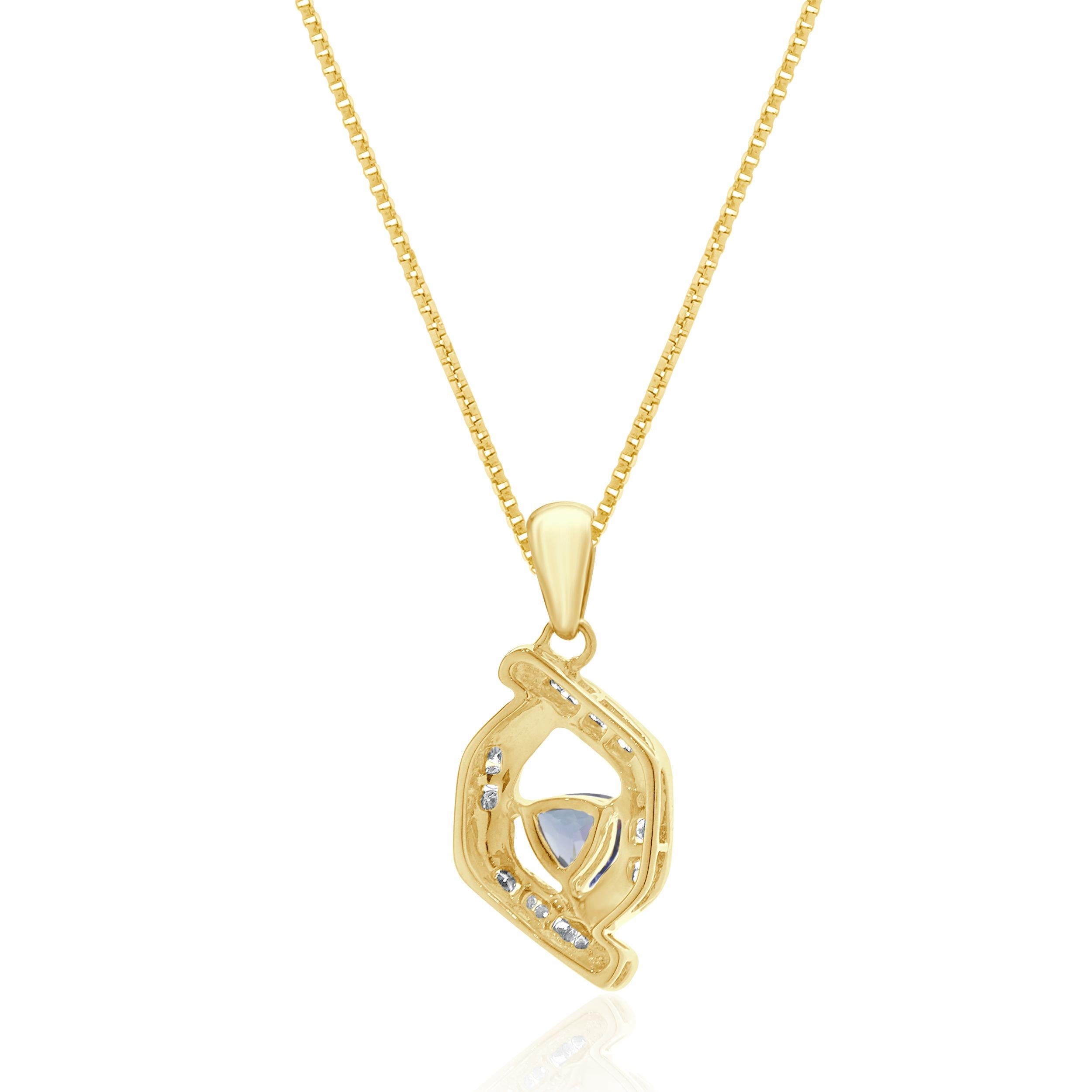 18 Karat Gelbgold Tansanit und Diamant Wickel-Halskette (Trillionschliff) im Angebot