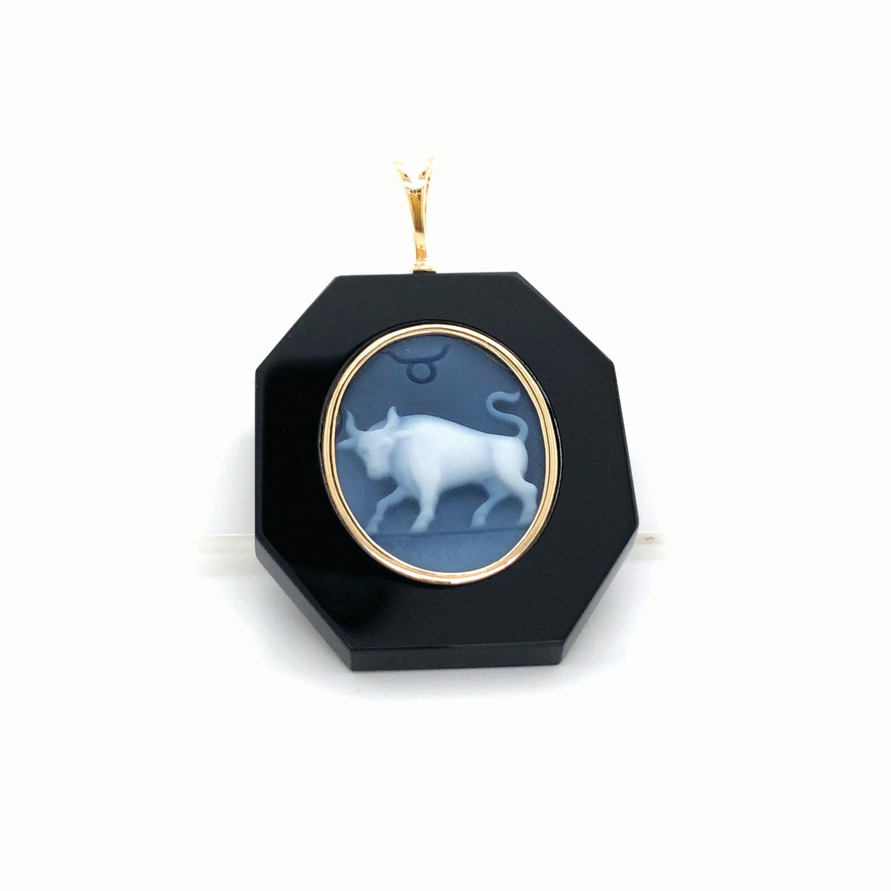 18 Karat Yellow Gold Taurus Zodiac Agate Cameo Black Onyx Pendant Necklace For Sale 4