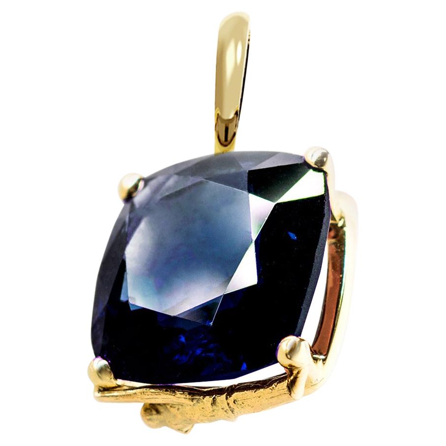Yellow Gold Tea Contemporary Pendant Necklace with Four Carats Sapphire
