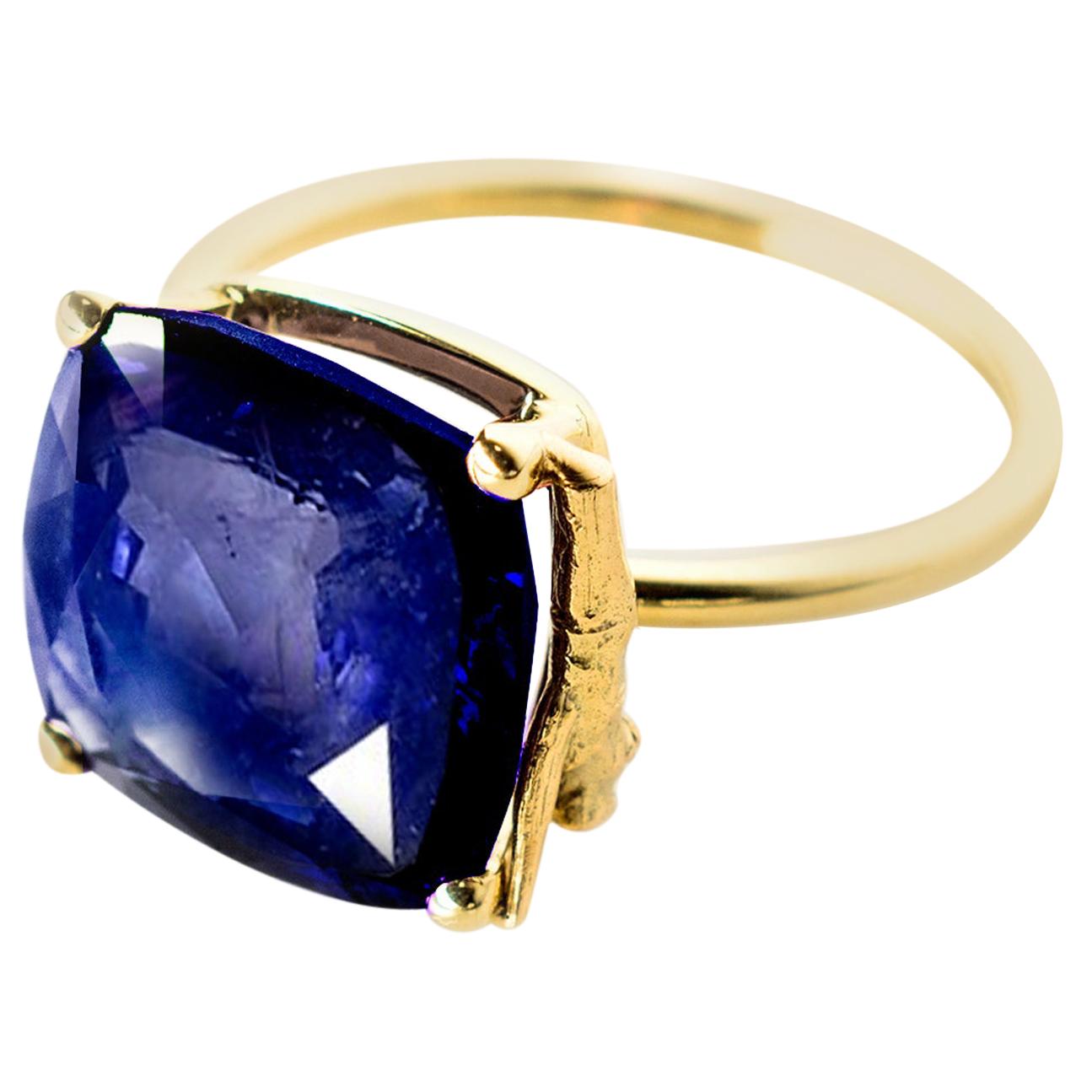 18 Karat Yellow Gold Tea Contemporary Ring with Sapphire, 8.73 Carat