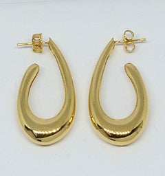 18 Karat Yellow Gold Teardrop Hollow Hoop Earring