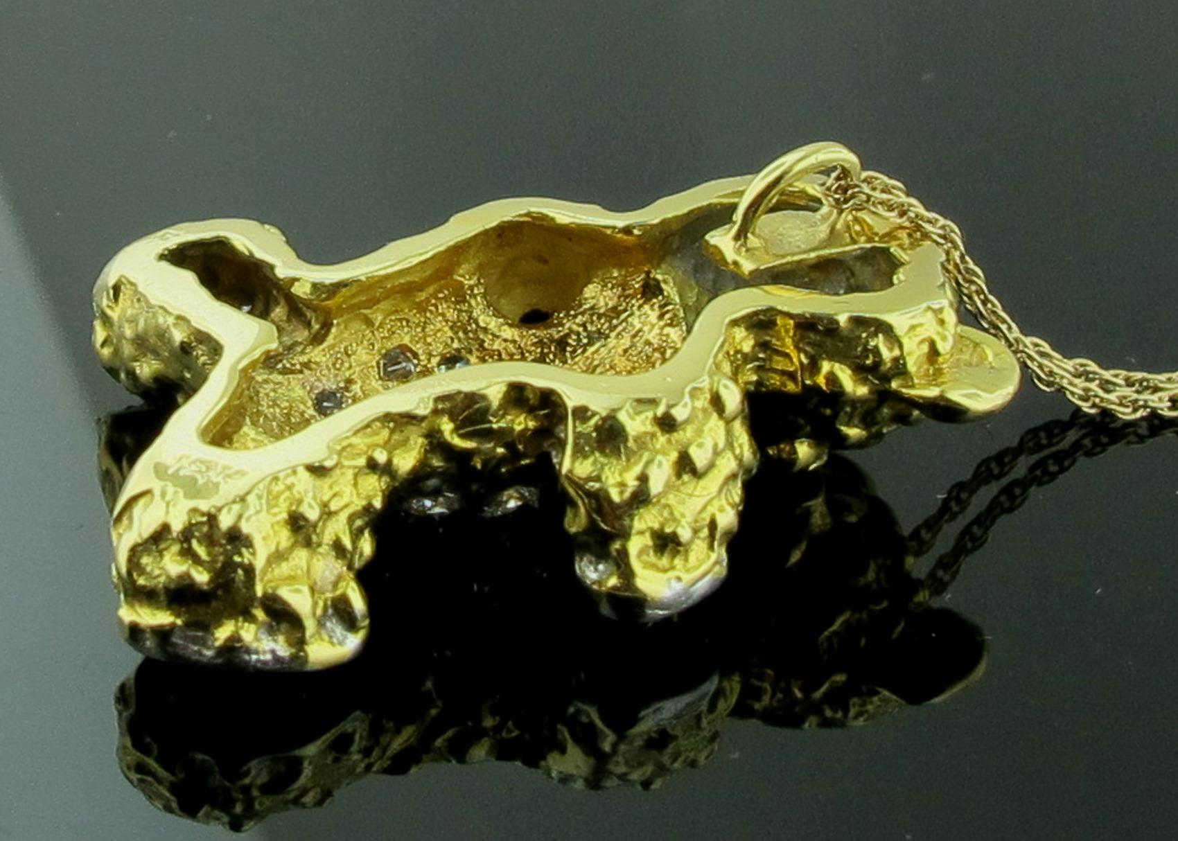 Women's or Men's 18 Karat Yellow Gold Teddy Bear Necklace with Diamonds