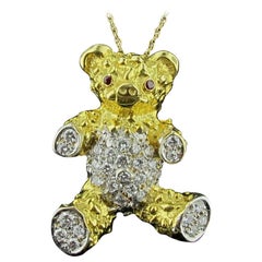 18 Karat Yellow Gold Teddy Bear Necklace with Diamonds