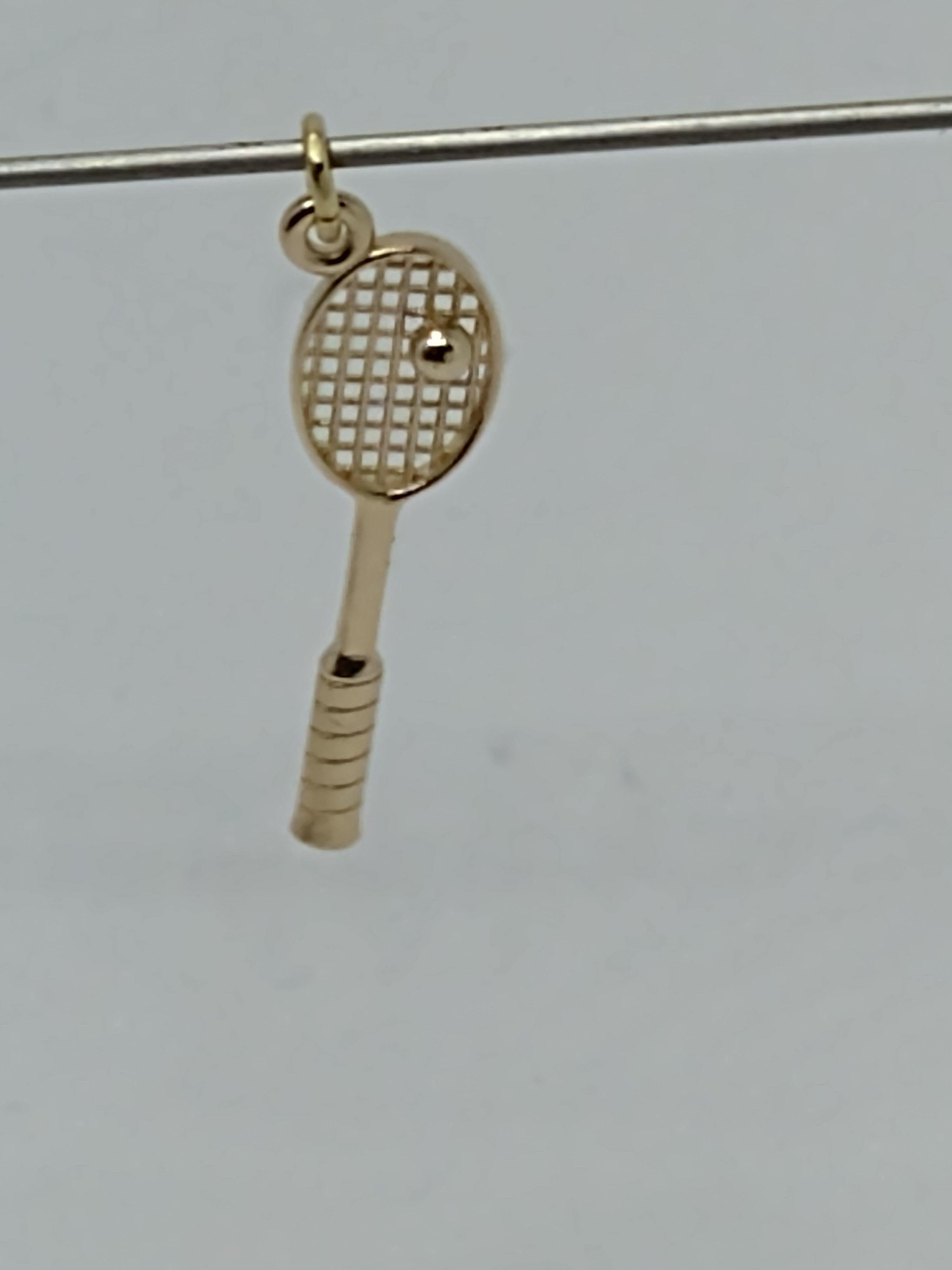 Dije de raqueta de tenis de oro amarillo de 18 quilates en venta 5