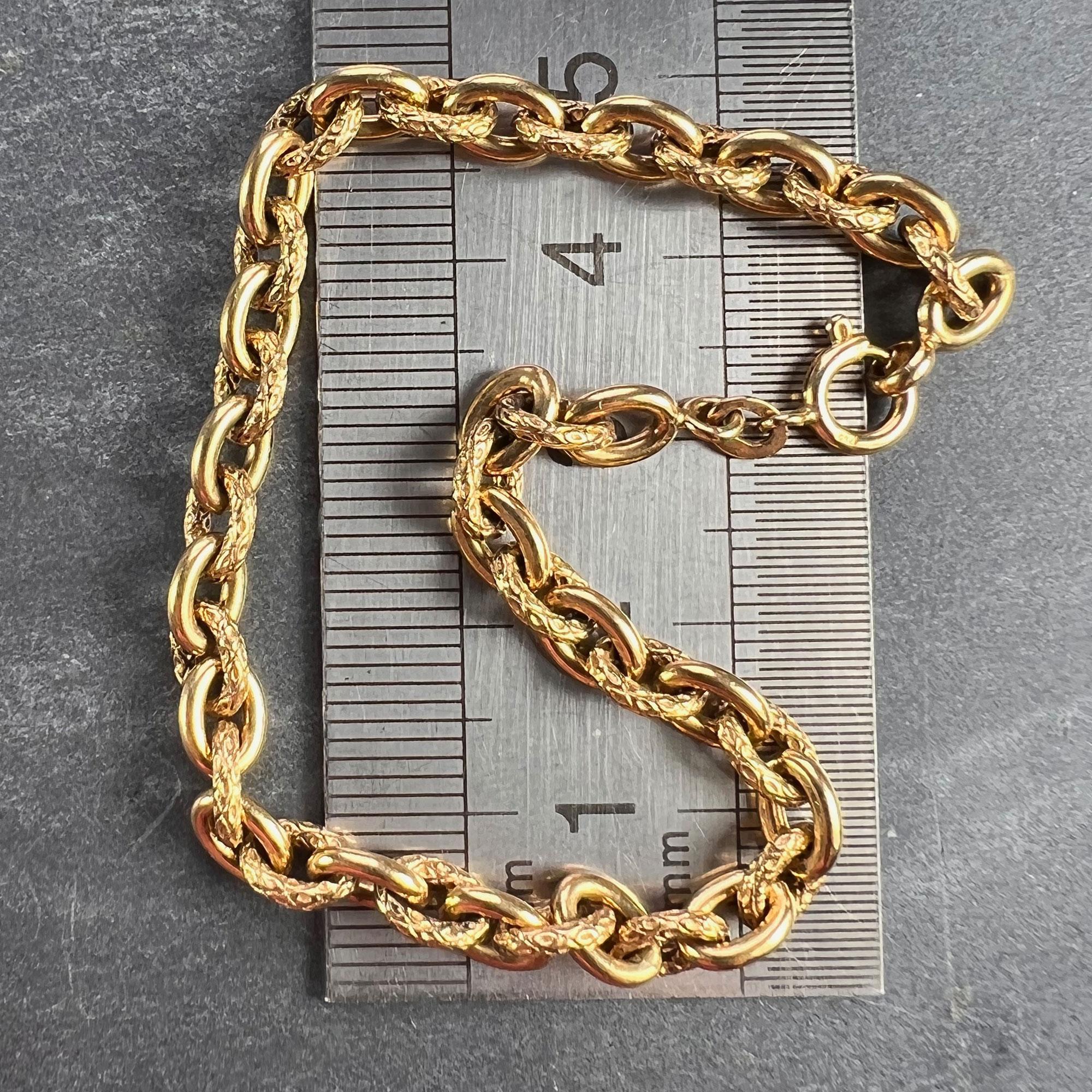 Bracelet à maillons câbles texturés en or jaune 18 carats en vente 5