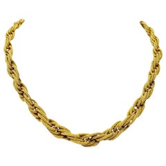18 Karat Yellow Gold Textured Graduated Twisted Cable Damas Necklace