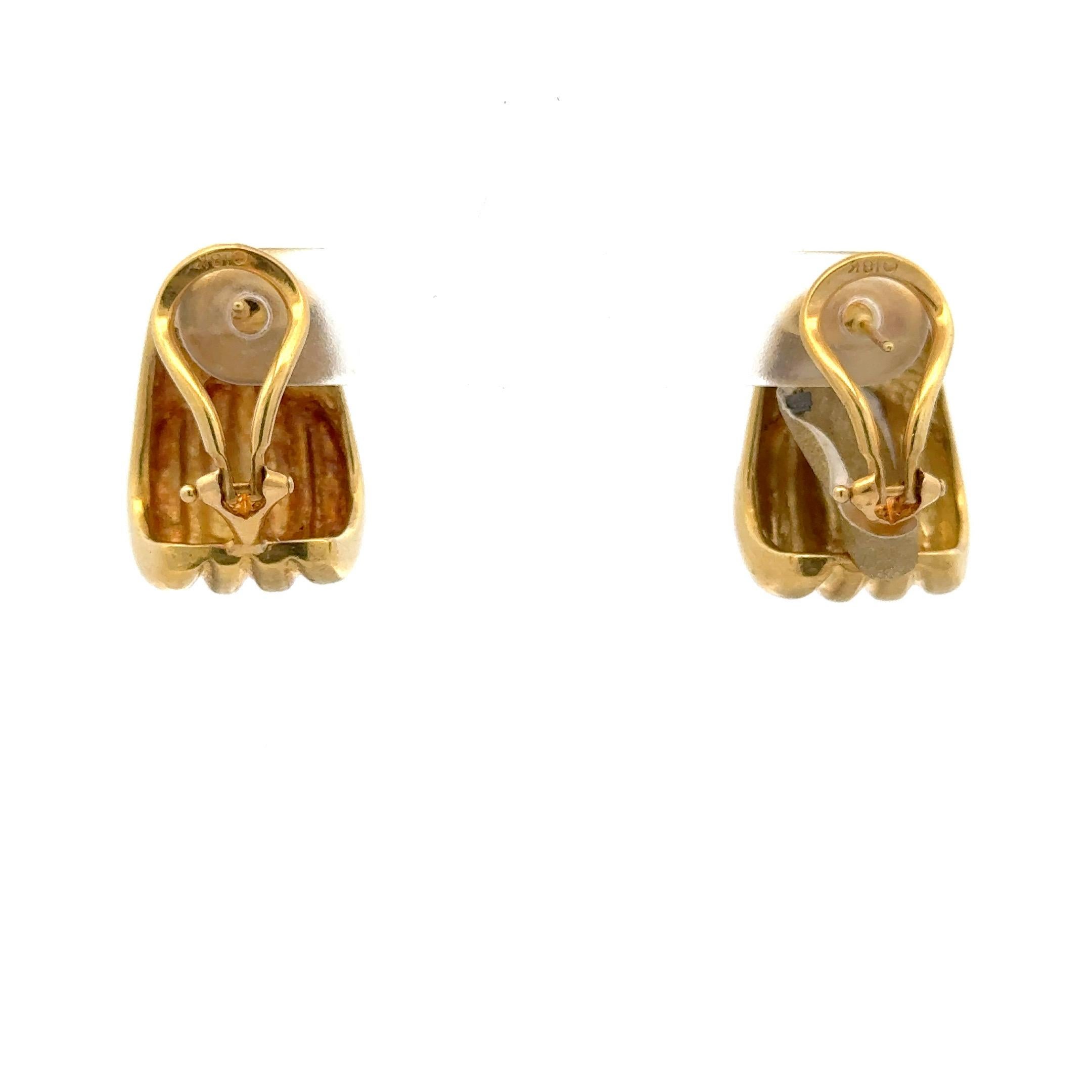 Women's 18 Karat Yellow Gold Textured Groove Hoop Drop Earrings 13.7 Grams 0.75 Inches For Sale