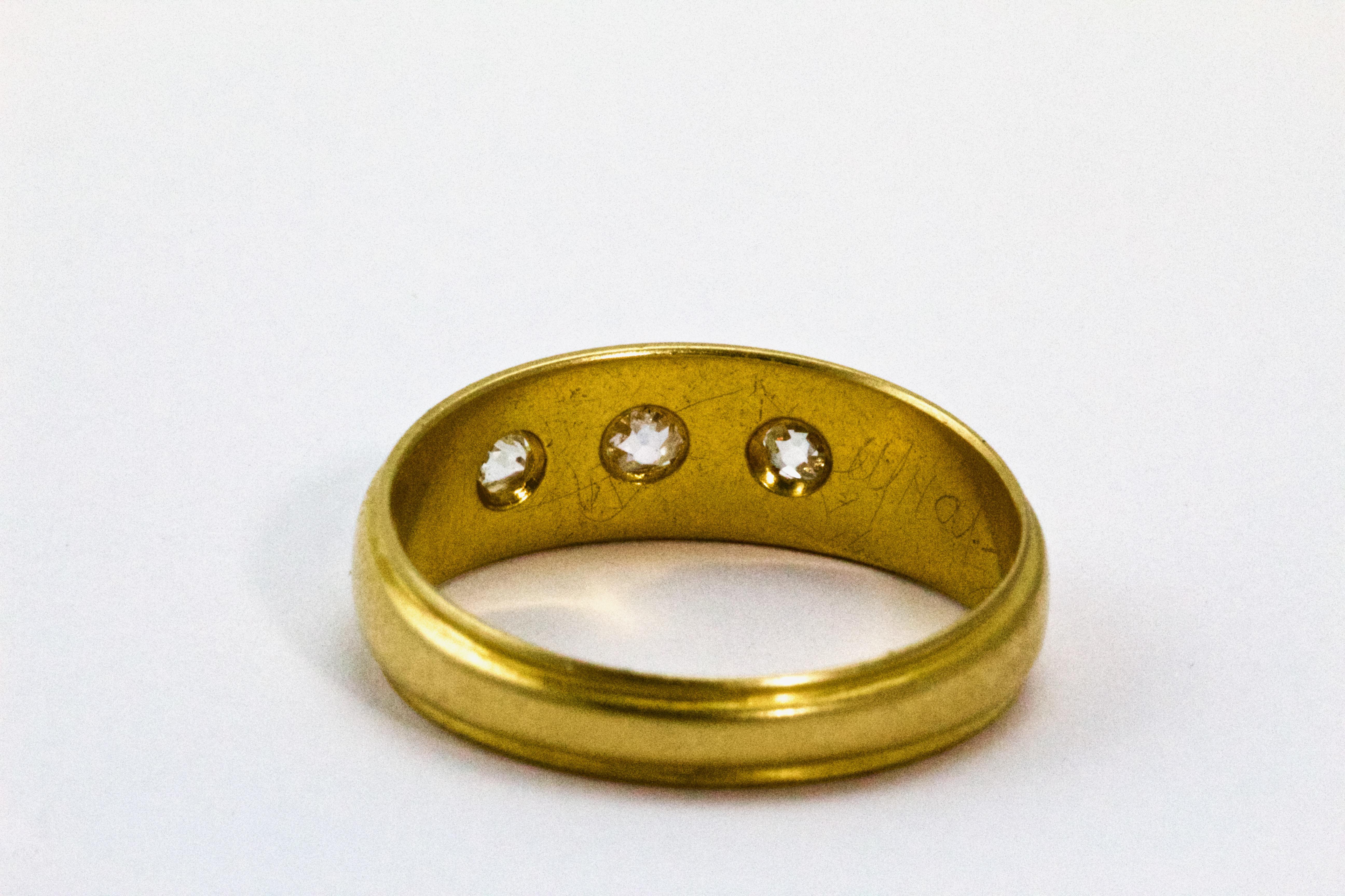 18 Karat Yellow Gold Three Stone Diamond Gypsy Ring, circa 1880 1