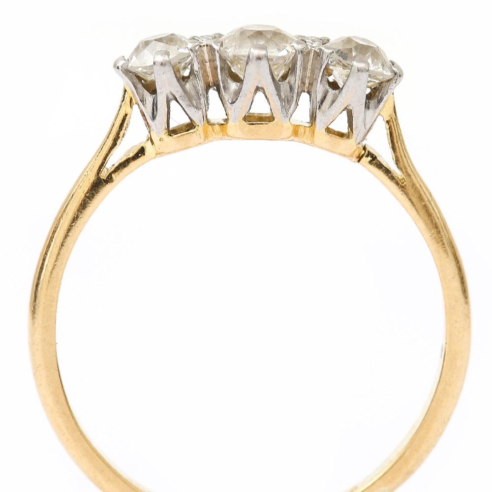 18 Karat Yellow Gold Three-Stone Old Mine Cut Diamond 0.51 Carat Ring 3