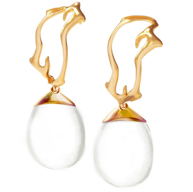 These contemporary stud earrings are made of 18 karat yellow gold with detachable quartz drops. The highest quality gold has liquid sparkling surface as the perfect jewellery highlight. The work is made by the fine jewellery standards of accuracy.