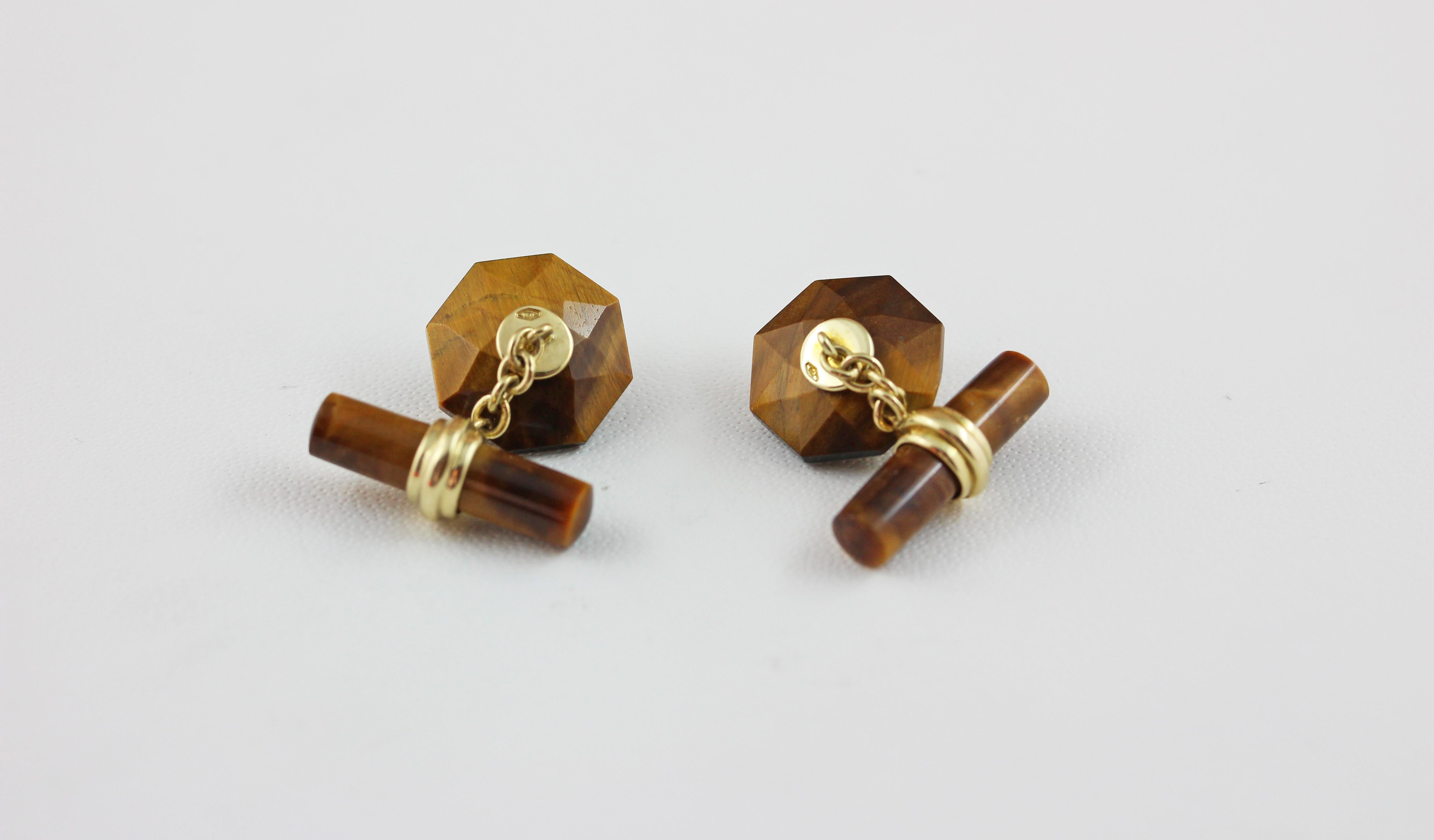 Women's or Men's 18 Karat Yellow Gold Tiger's Eye Cabochon Rubies Cufflinks Convex Multifaceted For Sale