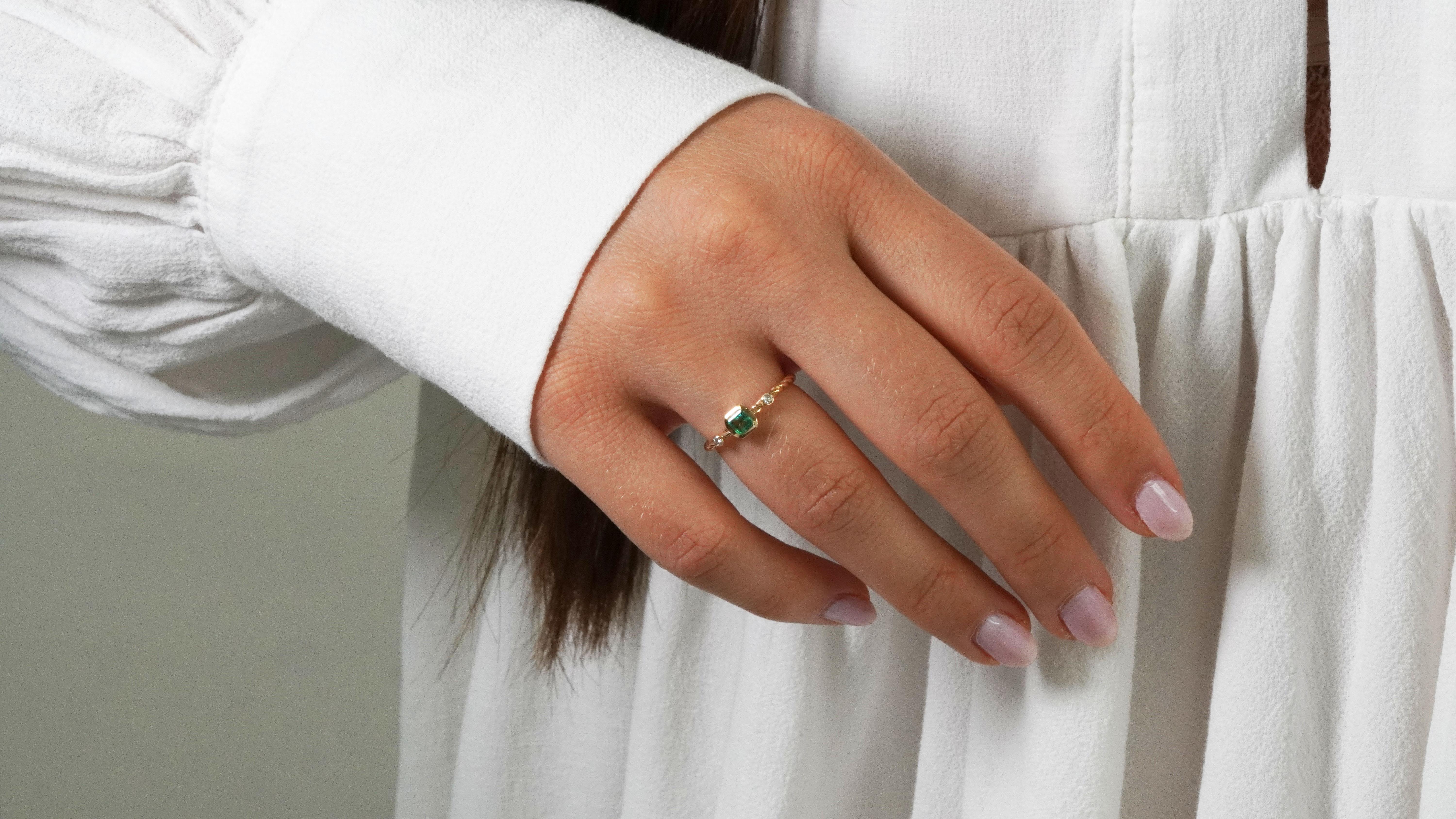 Bague en or jaune 18 carats avec tourmaline indicolite en vente 1