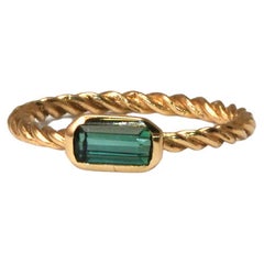 18 Karat Yellow Gold Tourmaline Indicolite Ring