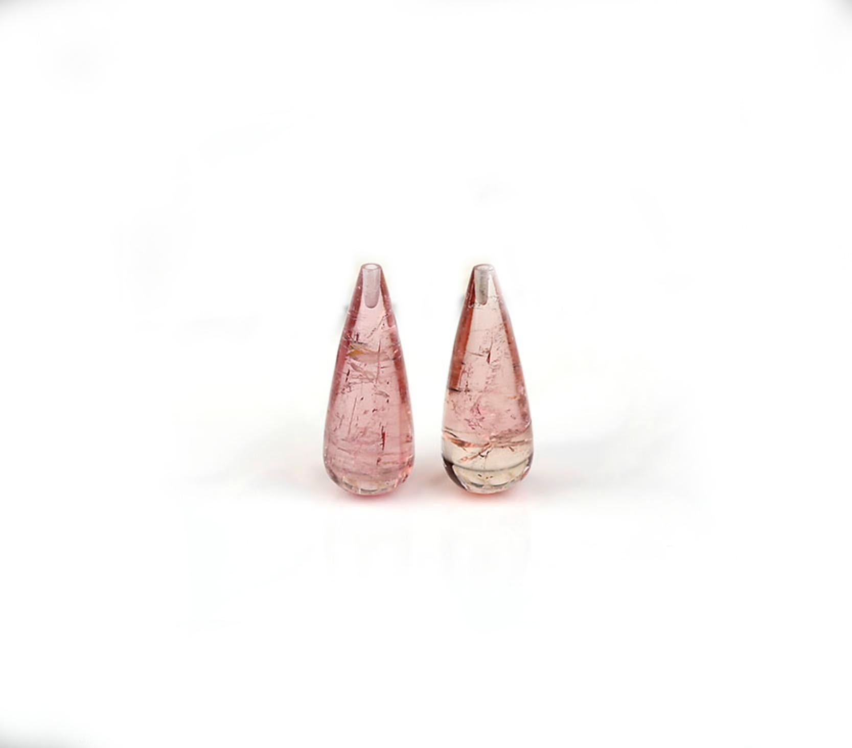 Eighteen Karat Yellow Gold Drop Earrings with Sixteen Carats Pink Tourmalines In New Condition For Sale In Berlin, DE